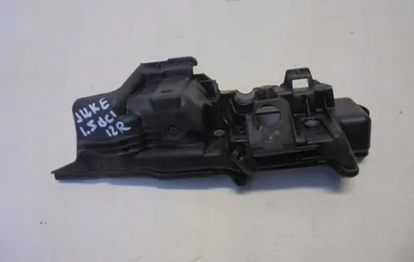 Nissan Juke I F15 Rocker cam cover 