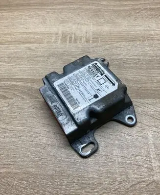 Renault Megane I Airbag control unit/module 7700437477A 550803600