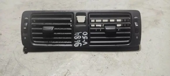 Volvo V50 Dash center air vent grill