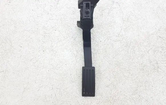 Ford Escape IV Accelerator throttle pedal LX619F836 LX619F836AB 6PV01359150