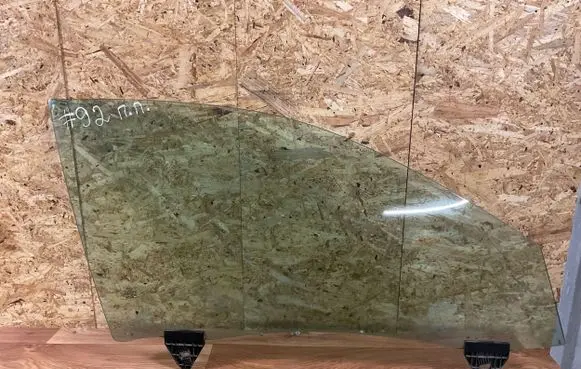 Audi A4 S4 B7 8E 8H Front door window glass four-door DOT27M24100AS2 E000184 43R001025
