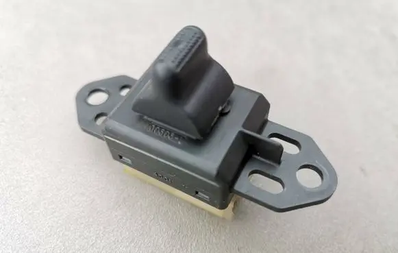 Chrysler Grand Voyager IV Electric window control switch 04685727AA