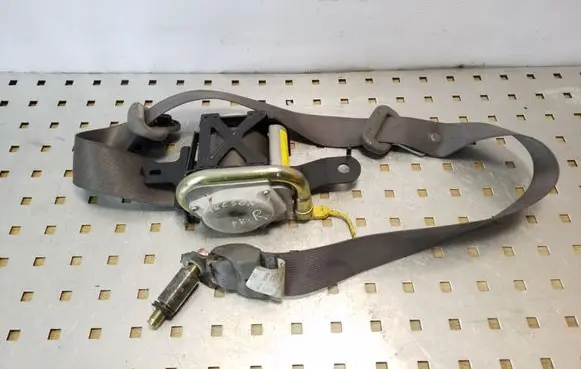 Hyundai Tucson JM Front seatbelt 888202E300
