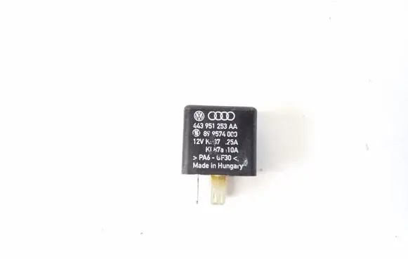 Audi A4 S4 B6 8E 8H Other relay 443951253AA