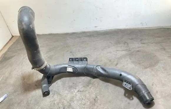 Volkswagen Golf VI Intercooler hose/pipe 1K0145762FT