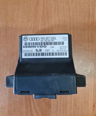 Audi A6 S6 C6 4F Gateway control module 1K0907530L 5WK50011B