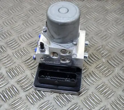 Mercedes-Benz GLE W167 ABS Pump A007K505 A1679004805