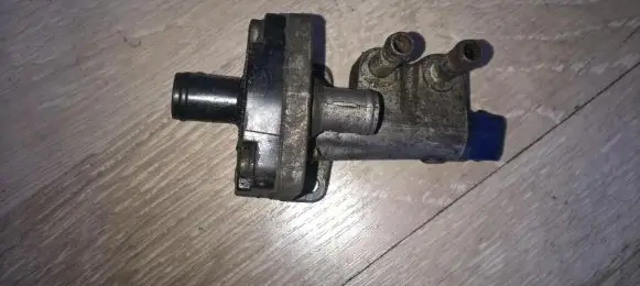 Mazda 323 F Idle control valve (regulator) b33513190
