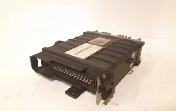 Volkswagen PASSAT B3 Engine control unit/module 443907311B