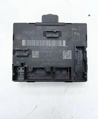 Volkswagen Golf VII Door control unit/module 5Q0959393E