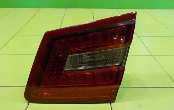 Mercedes-Benz E W212 Rear/tail lights 2128201064