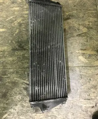 Land Rover Discovery Intercooler radiator