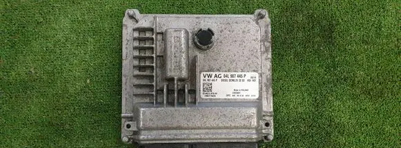 Volkswagen Crafter Engine control unit/module 04L907445P