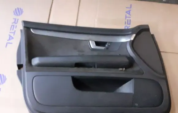 Audi A4 S4 B6 8E 8H Front door card panel trim 8E1867105