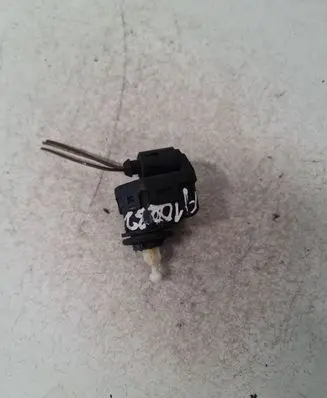 Headlight level adjustment motor