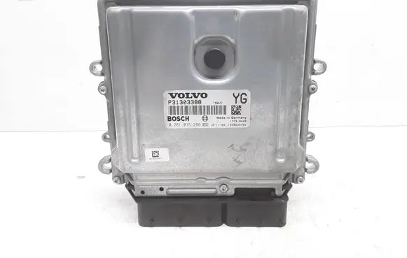 Volvo S80 Engine control unit/module P31303388 0281015286