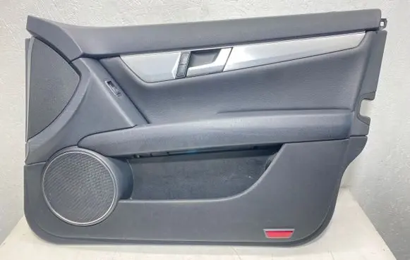 Mercedes-Benz C W204 Front door card panel trim A2044405935
