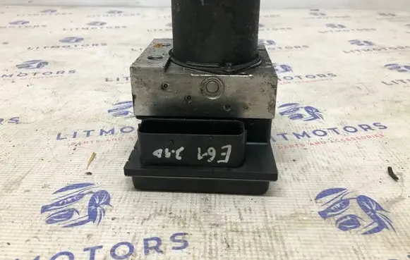 BMW 5 E60 E61 ABS Pump 34516774852 6774852