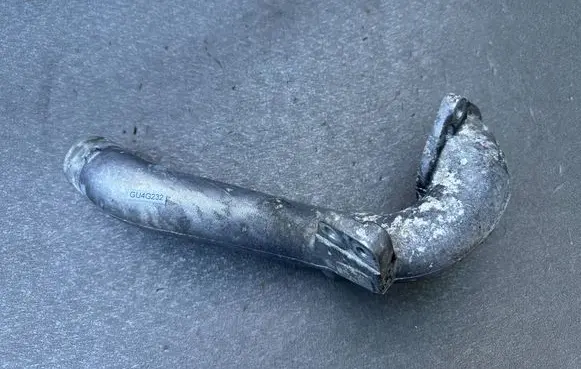 Nissan Patrol Y61 Engine coolant pipe/hose 13048VS40A