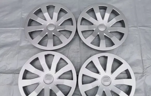 Audi A1 R15 wheel hub/cap/trim 82A601147
