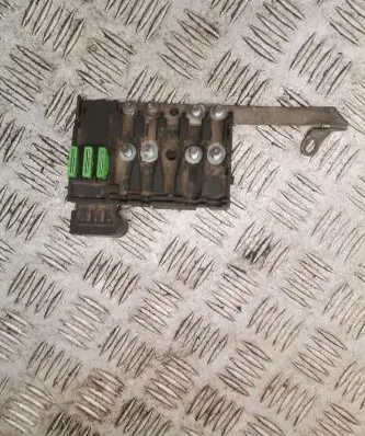Volkswagen Golf IV Battery relay fuse 