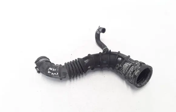 Coolant pipe/hose