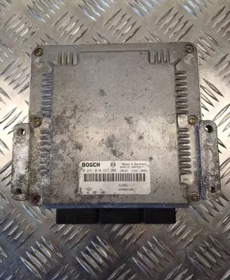 Renault Laguna II Engine control unit/module 0281010637 8200085386