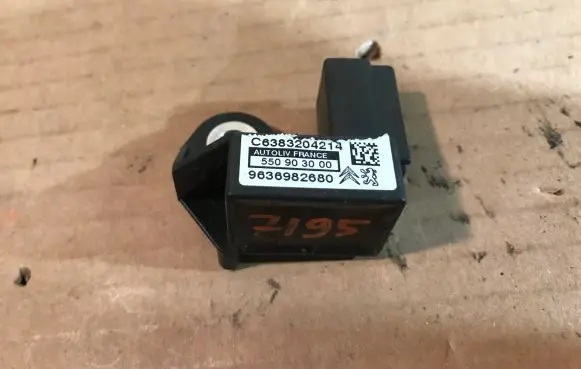 Citroen C6 Airbag deployment crash/impact sensor 9636982680 550903000