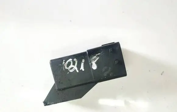 Peugeot 308 Glow plug pre-heat relay 51252002 9640469680
