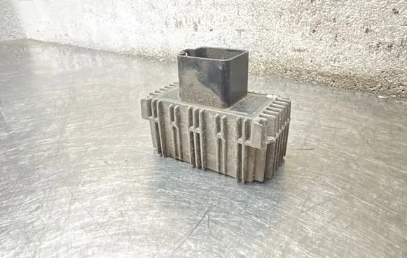 Opel Vectra C Glow plug pre-heat relay 09132691 51299008