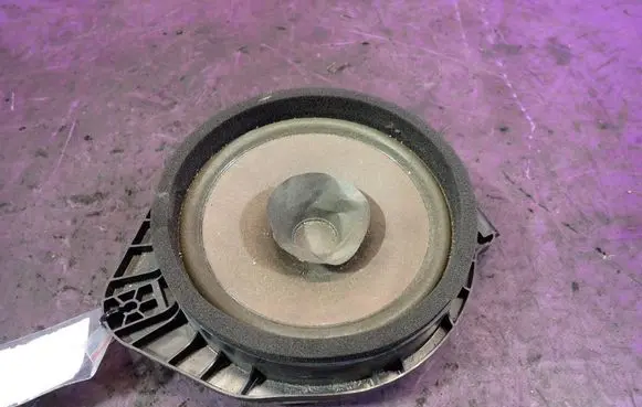 Opel Astra J Front door speaker 