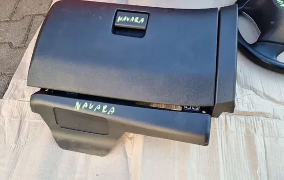 Nissan Navara D23 Glove box 
