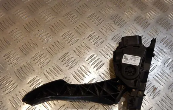 Volvo S80 Accelerator throttle pedal 31329059 32229