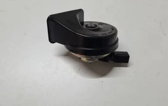 BMW 7 E65 E66 Horn signal A046522 0055306