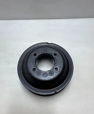 BMW 5 E39 Water pump pulley 1436590