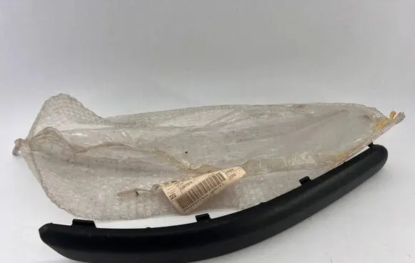 Volkswagen Polo IV 9N3 Front bumper splitter molding 6Q0807718 M5822 M15822