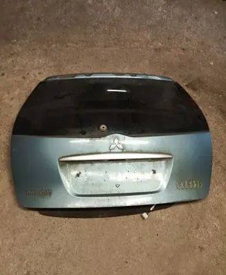 Mitsubishi Grandis Tailgate/trunk/boot lid