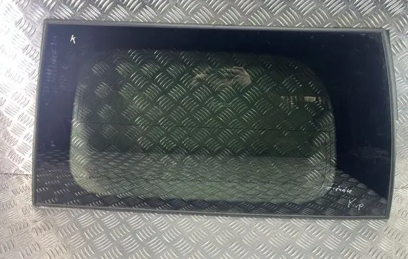 Nissan Pathfinder R51 Side middle window/glass 