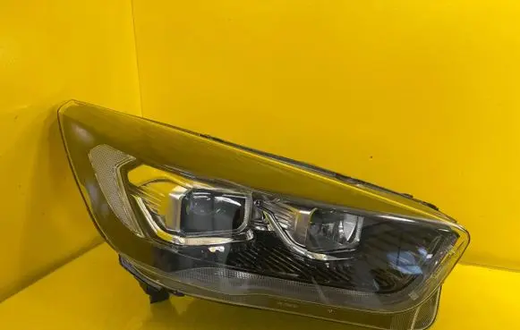 Ford Kuga II Headlight/headlamp GV41-13D154-EG
