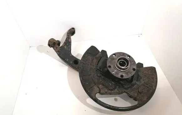 Volkswagen Phaeton Front wheel hub spindle knuckle