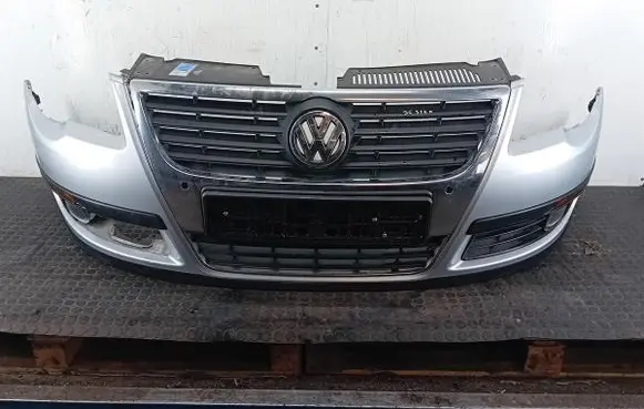Volkswagen PASSAT B6 Front bumper LA7W