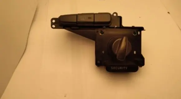 Toyota Yaris Hazard light switch 758294
