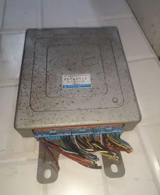 Mitsubishi Lancer Gearbox control unit/module MD760511 G1T17476E