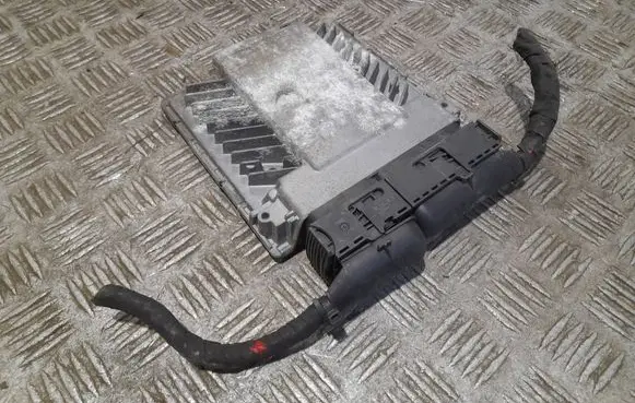 Volkswagen PASSAT B6 Engine control unit/module 5wp45500AF