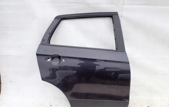 Suzuki SX4 S-Cross Rear door
