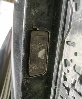 Ford Mondeo MK IV Number plate light