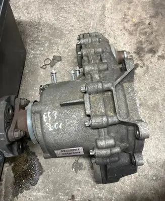 BMW X5 E70 Gearbox transfer box case 7555295 5172451