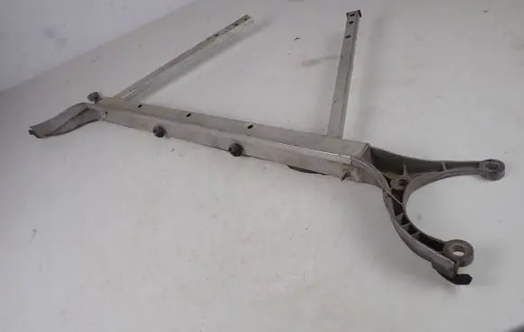 Audi A8 S8 D3 4E Radiator support slam panel bracket 4E1805466B