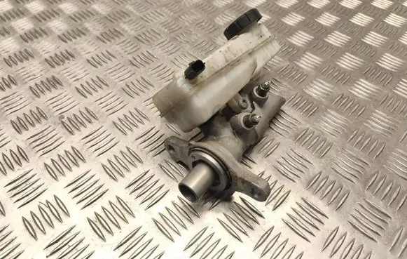 Renault Megane III Master brake cylinder 