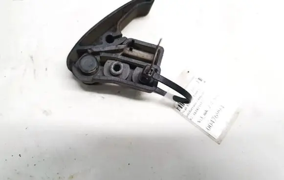 Seat Toledo II (1M) Engine bonnet (hood) release handle 1h1823533
